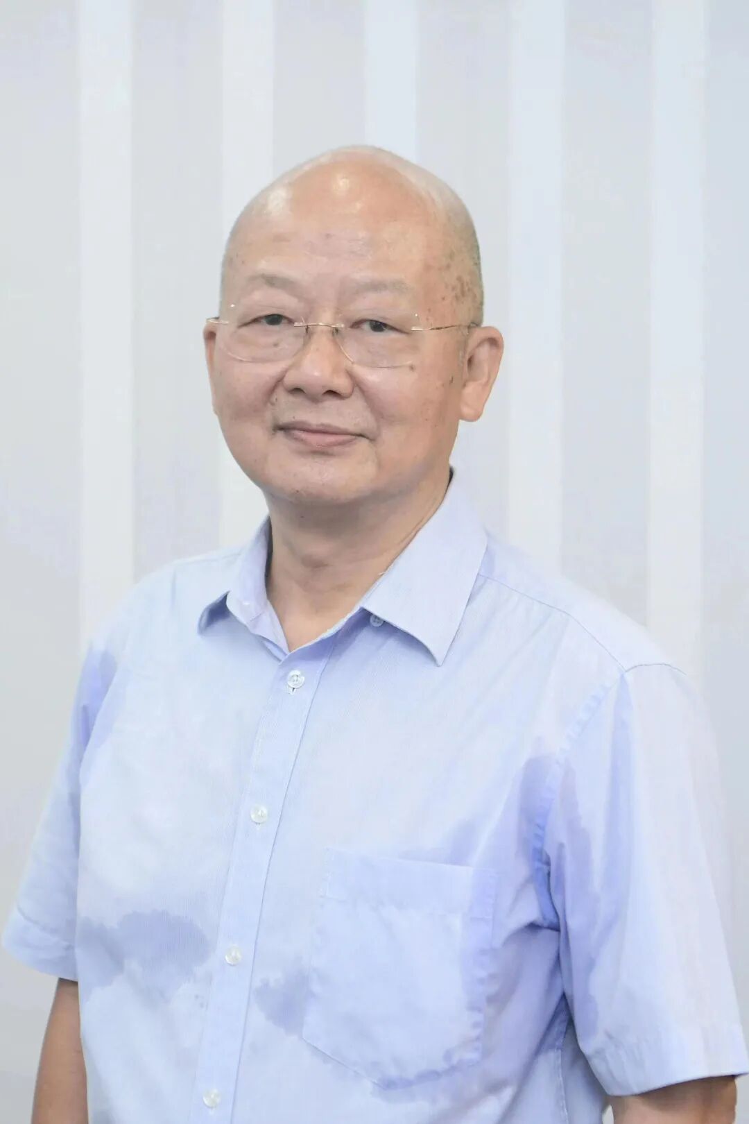 本轮疫情新冠病毒传播快且隐匿，听听专家防控应对支招